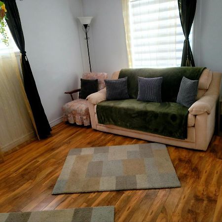 Downtown Apartment Next To Highway Netflix+Wifi Edmundston Luaran gambar