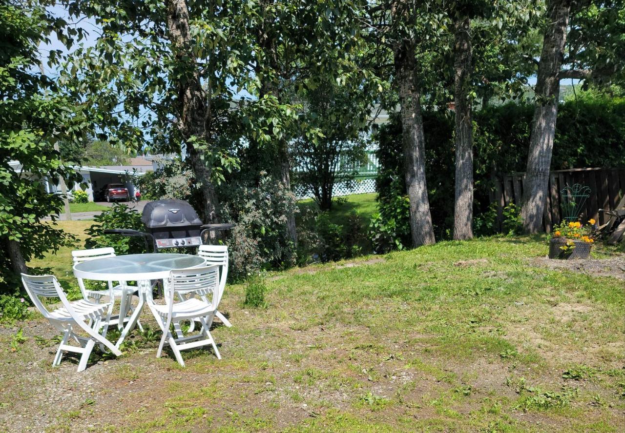 Downtown Apartment Next To Highway Netflix+Wifi Edmundston Luaran gambar