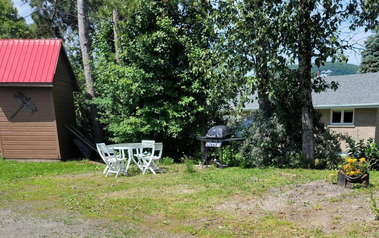 Downtown Apartment Next To Highway Netflix+Wifi Edmundston Luaran gambar