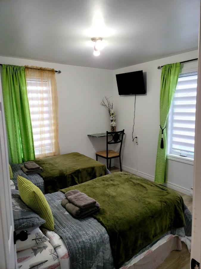Downtown Apartment Next To Highway Netflix+Wifi Edmundston Luaran gambar